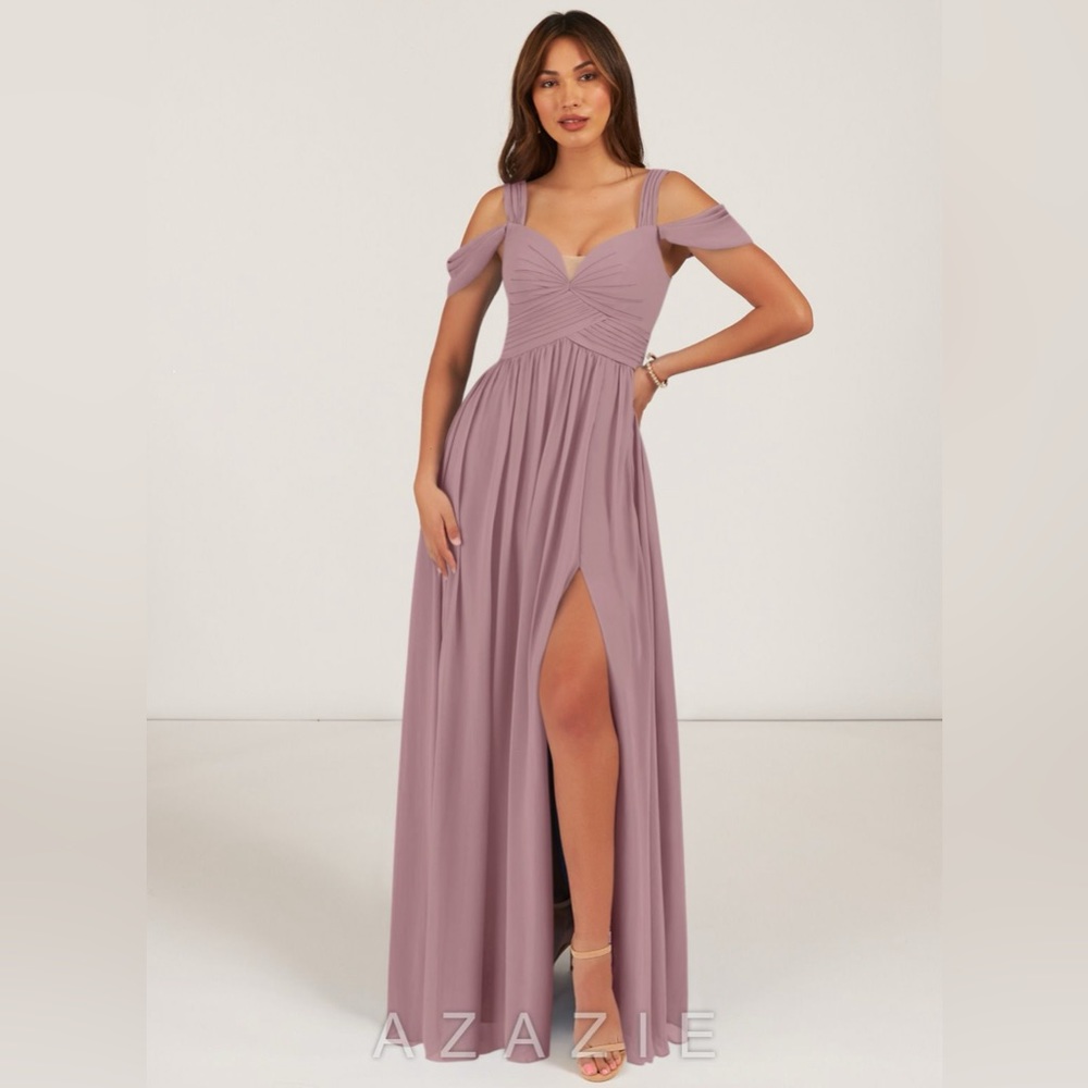 Brand new with tags Azazie Lianne in Dusk size A10